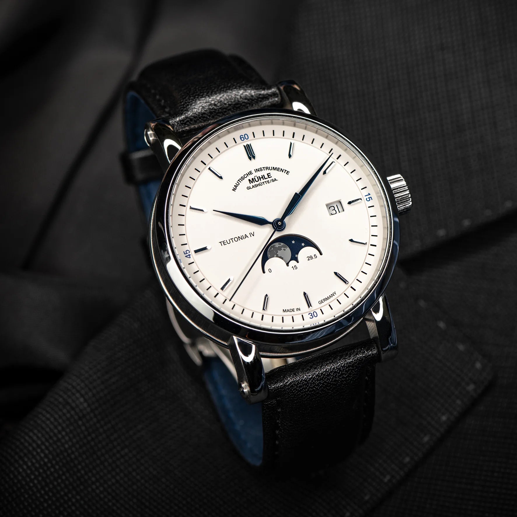 Mühle Glashütte Teutonia IV Mondphase M1-44-05-LB